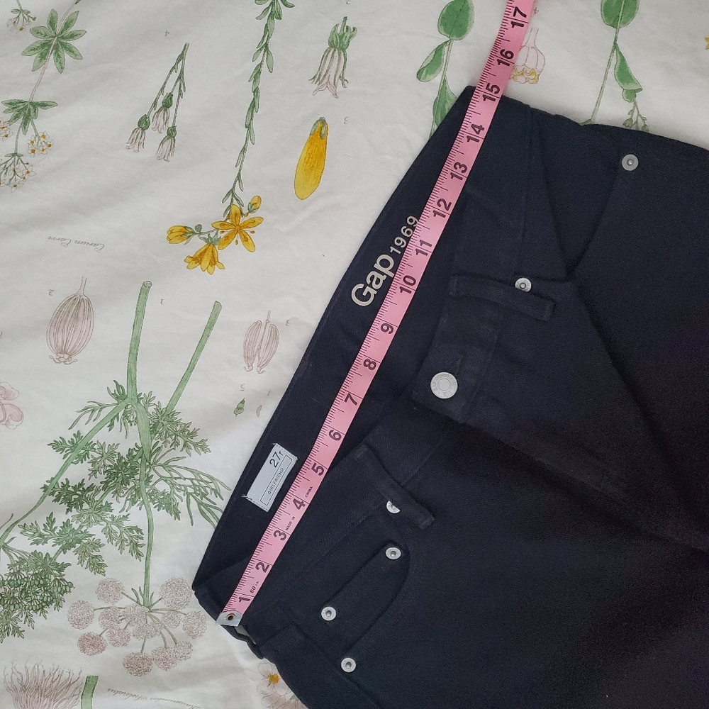 GAP girlfriend jeans (sz 27) - Picture 6 of 7